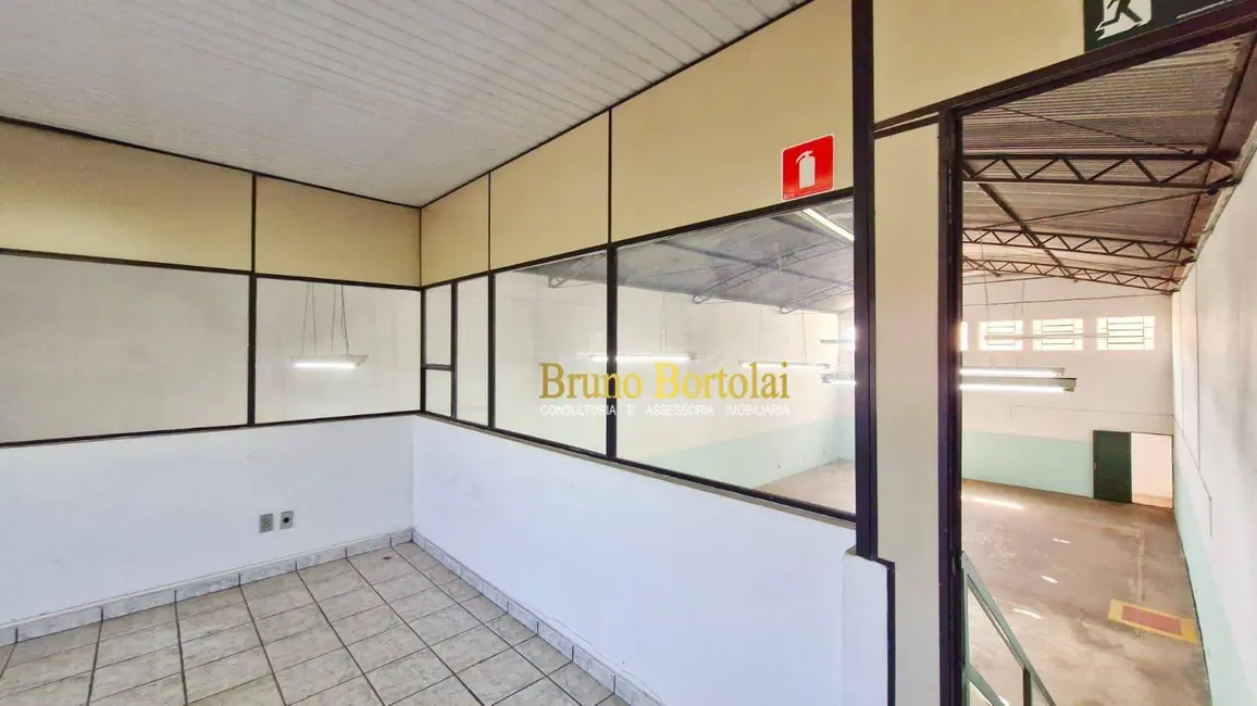 Armazém / Galpão para alugar, 300m2 em Jardim Mirassol, Rio Claro - SP - imagem 6 Foto 6 de Armazém / Galpão para alugar, 300m2 em Jardim Mirassol, Rio Claro - SP