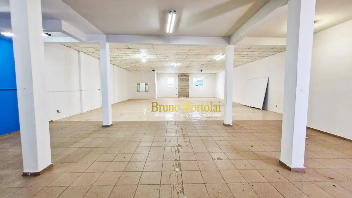 Foto 3 de Armazém / Galpão para alugar, 300m2 em Jardim Claret, Rio Claro - SP