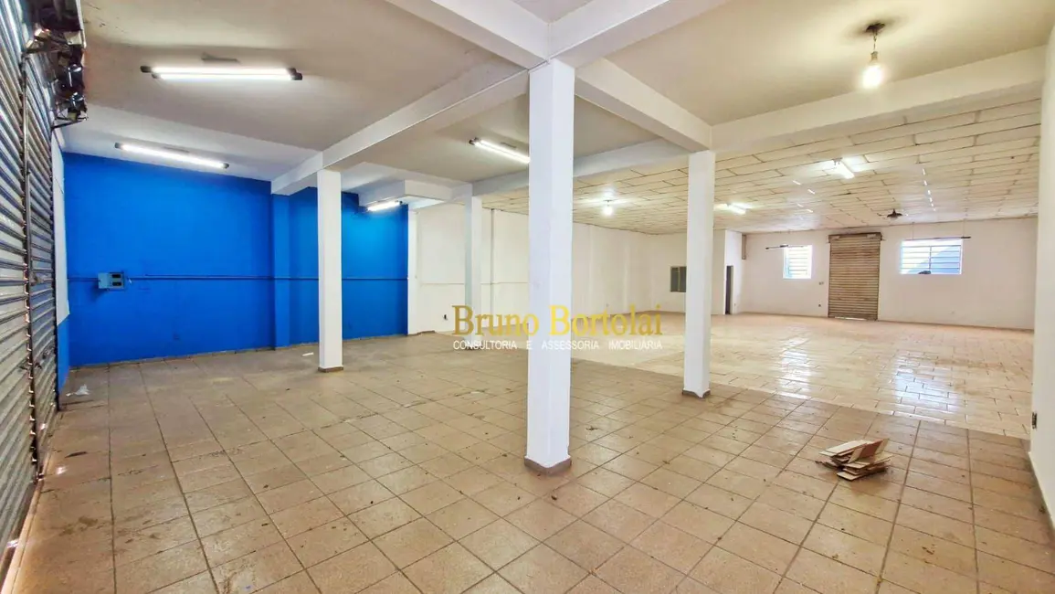 Foto 2 de Armazém / Galpão para alugar, 300m2 em Jardim Claret, Rio Claro - SP