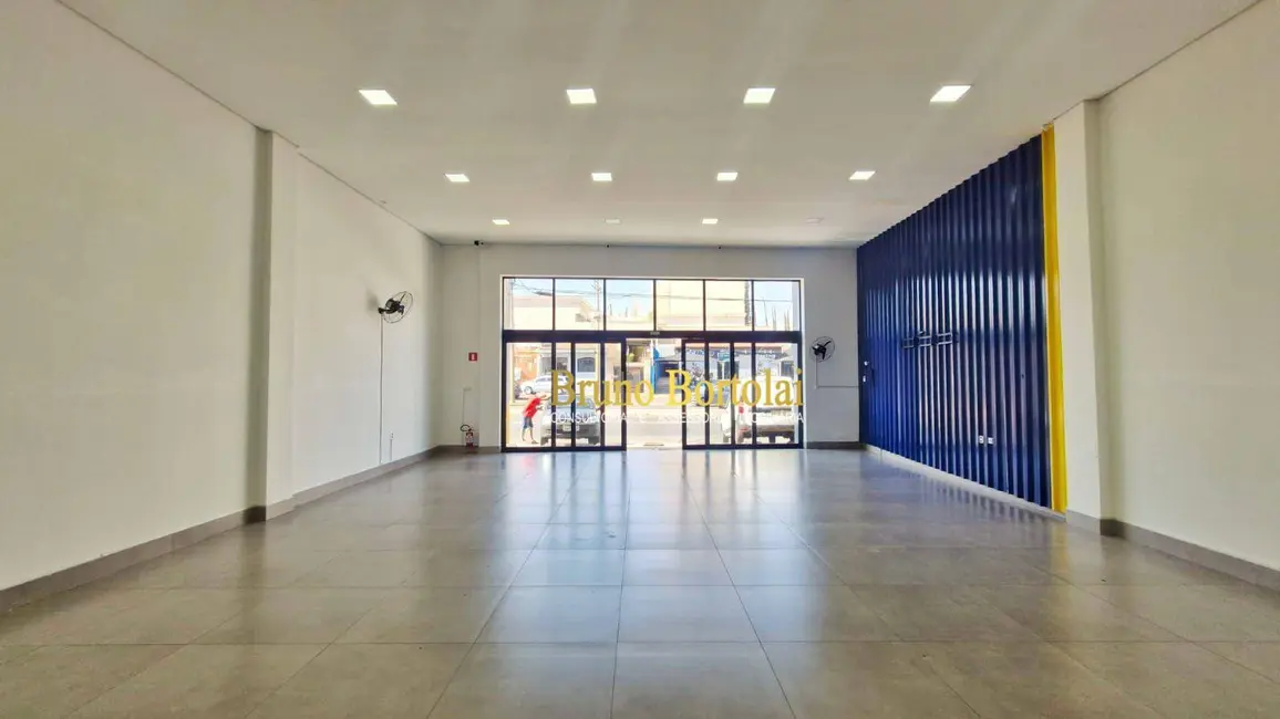 Sala Comercial para alugar, 300m2 em Centro, Rio Claro - SP - imagem 4 Foto 4 de Sala Comercial para alugar, 300m2 em Centro, Rio Claro - SP