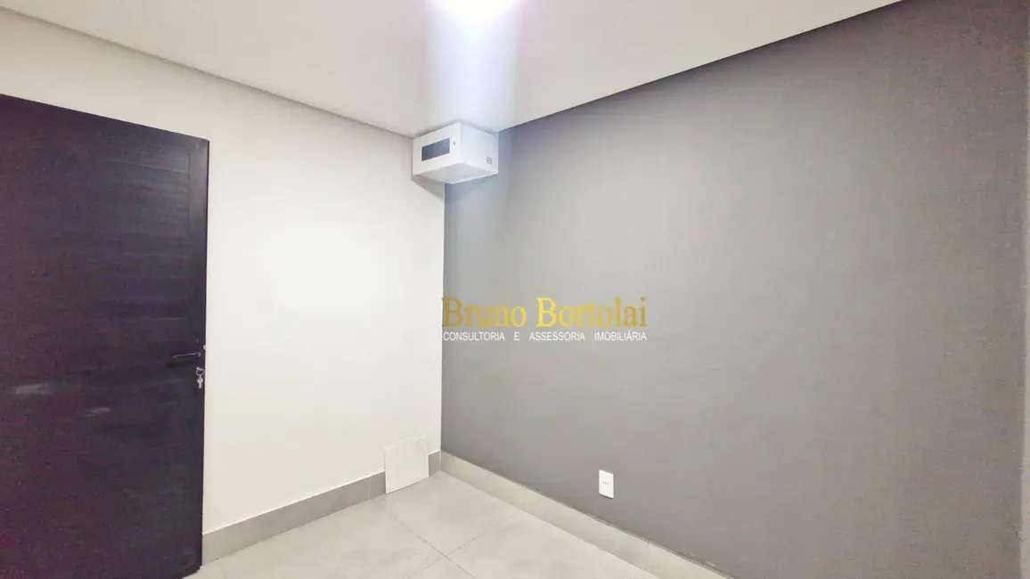 Sala Comercial para alugar, 300m2 em Centro, Rio Claro - SP - imagem 9 Foto 9 de Sala Comercial para alugar, 300m2 em Centro, Rio Claro - SP