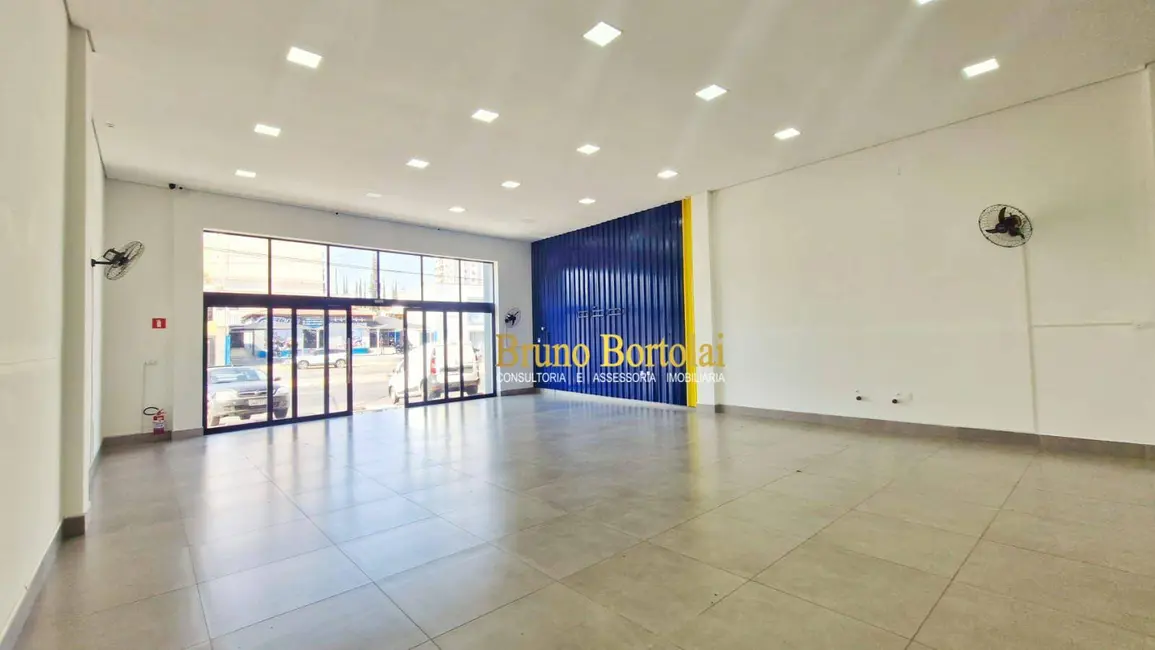Sala Comercial para alugar, 300m2 em Centro, Rio Claro - SP - imagem 5 Foto 5 de Sala Comercial para alugar, 300m2 em Centro, Rio Claro - SP