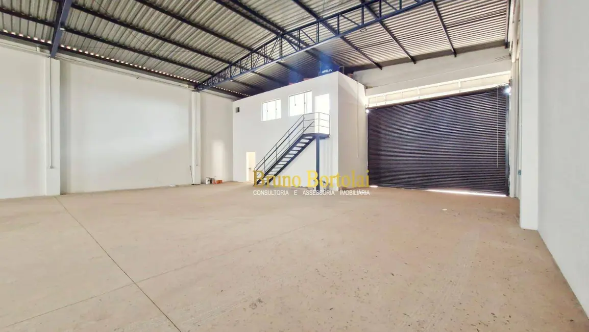 Armazém / Galpão para alugar, 680m2 em Jardim Residencial das Palmeiras, Rio Claro - SP - imagem 9 Foto 9 de Armazém / Galpão para alugar, 680m2 em Jardim Residencial das Palmeiras, Rio Claro - SP