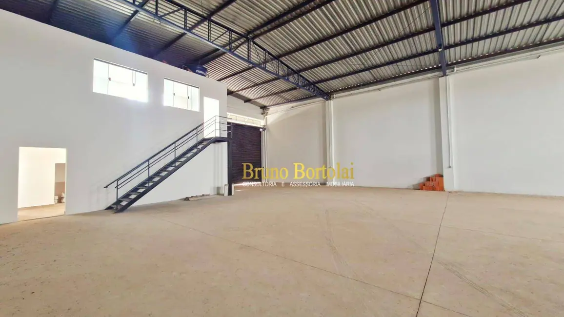 Armazém / Galpão para alugar, 680m2 em Jardim Residencial das Palmeiras, Rio Claro - SP - imagem 8 Foto 8 de Armazém / Galpão para alugar, 680m2 em Jardim Residencial das Palmeiras, Rio Claro - SP