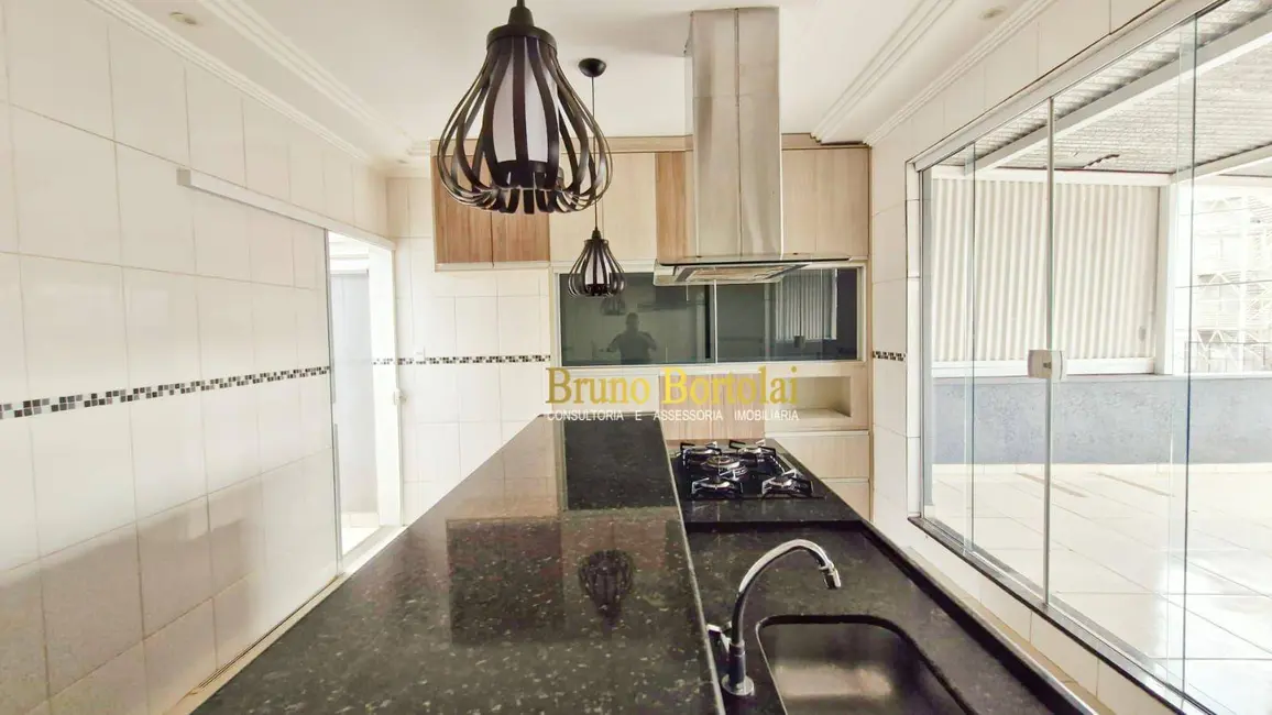 Foto 3 de Casa com 3 quartos para alugar, 300m2 em Centro, Rio Claro - SP