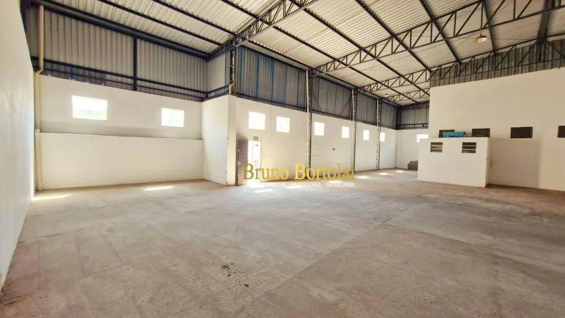 Armazém / Galpão para alugar, 650m2 em Centro, Rio Claro - SP - imagem 1 Foto 1 de Armazém / Galpão para alugar, 650m2 em Centro, Rio Claro - SP
