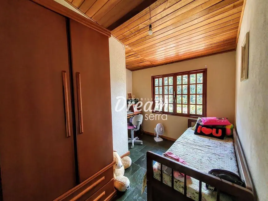 Casa com 3 quartos à venda, 420m2 em Albuquerque, Teresopolis - RJ - imagem 8 Foto 8 de Casa com 3 quartos à venda, 420m2 em Albuquerque, Teresopolis - RJ