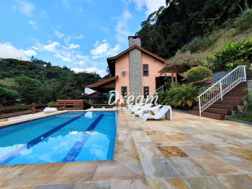 Foto 1 de Casa de Condomínio com 3 quartos à venda, 2300m2 em Carlos Guinle, Teresopolis - RJ