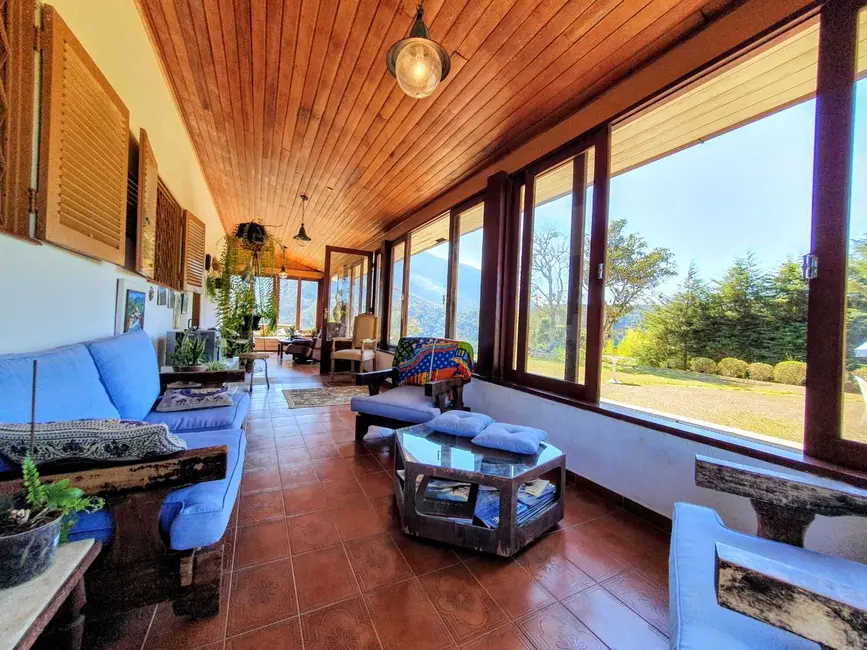 Casa com 4 quartos à venda, 1350m2 em Fazenda Alpina, Teresopolis - RJ - imagem 8 Foto 8 de Casa com 4 quartos à venda, 1350m2 em Fazenda Alpina, Teresopolis - RJ