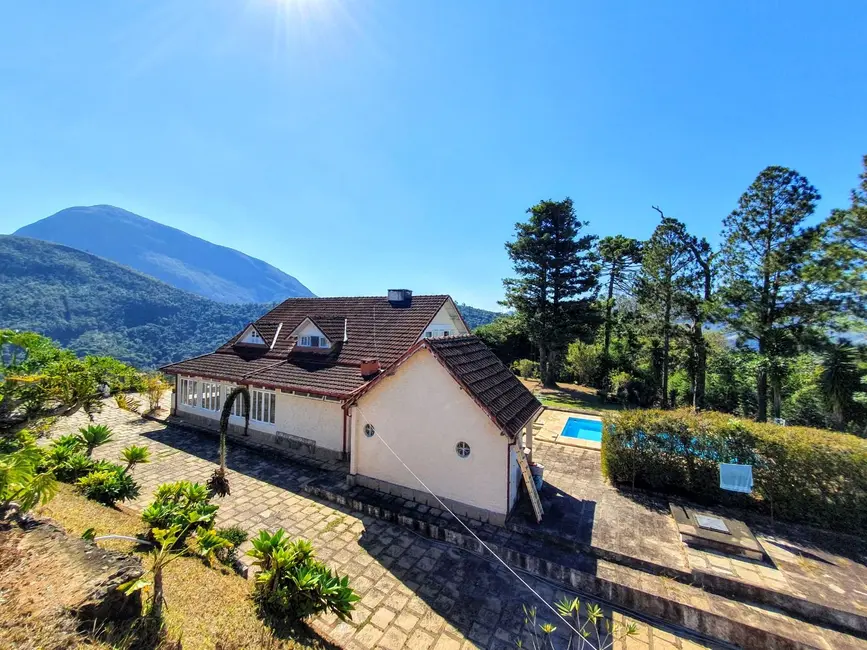 Casa com 4 quartos à venda, 1350m2 em Fazenda Alpina, Teresopolis - RJ - imagem 5 Foto 5 de Casa com 4 quartos à venda, 1350m2 em Fazenda Alpina, Teresopolis - RJ