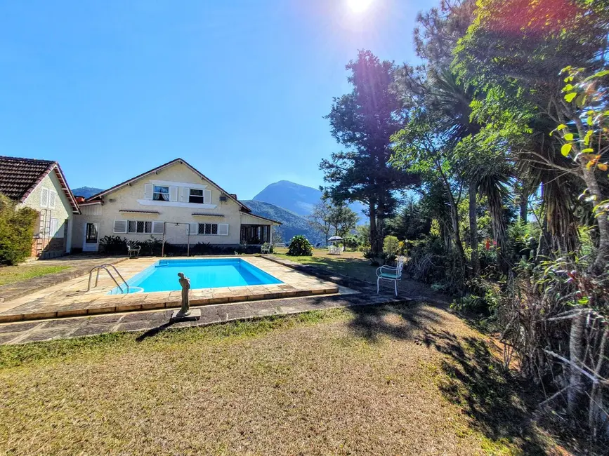 Casa com 4 quartos à venda, 1350m2 em Fazenda Alpina, Teresopolis - RJ - imagem 6 Foto 6 de Casa com 4 quartos à venda, 1350m2 em Fazenda Alpina, Teresopolis - RJ