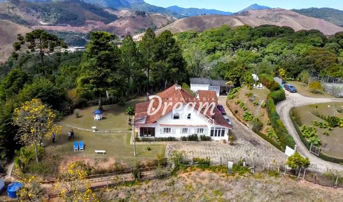 Casa com 4 quartos à venda, 1350m2 em Fazenda Alpina, Teresopolis - RJ - imagem 1 Foto 1 de Casa com 4 quartos à venda, 1350m2 em Fazenda Alpina, Teresopolis - RJ