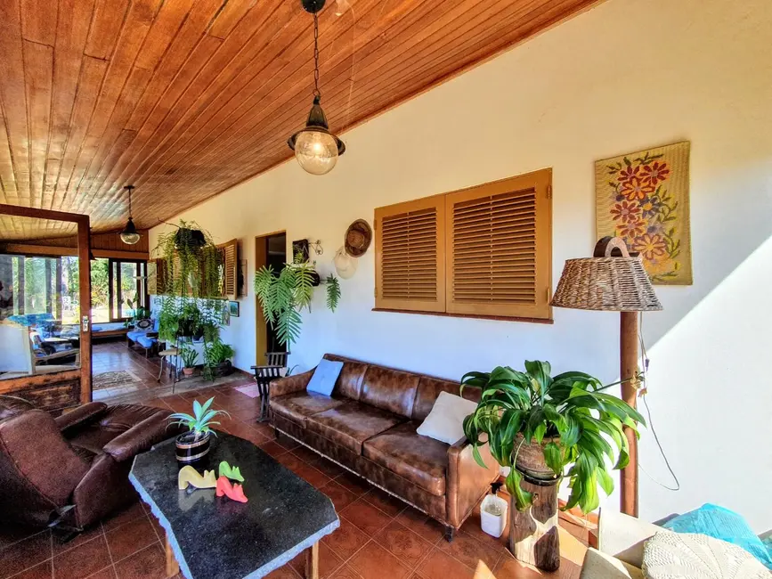 Casa com 4 quartos à venda, 1350m2 em Fazenda Alpina, Teresopolis - RJ - imagem 7 Foto 7 de Casa com 4 quartos à venda, 1350m2 em Fazenda Alpina, Teresopolis - RJ