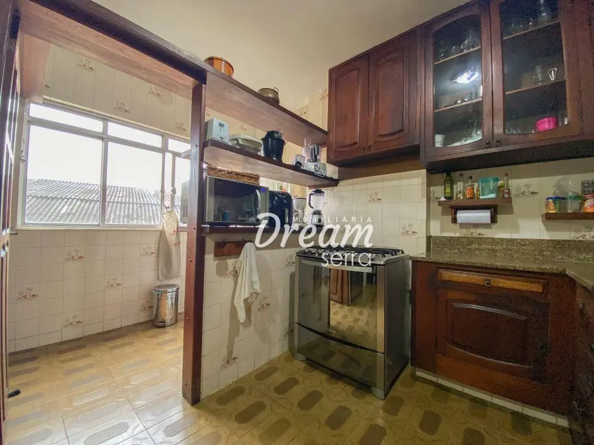 Foto 12 de Apartamento com 3 quartos à venda, 107m2 em Várzea, Teresopolis - RJ