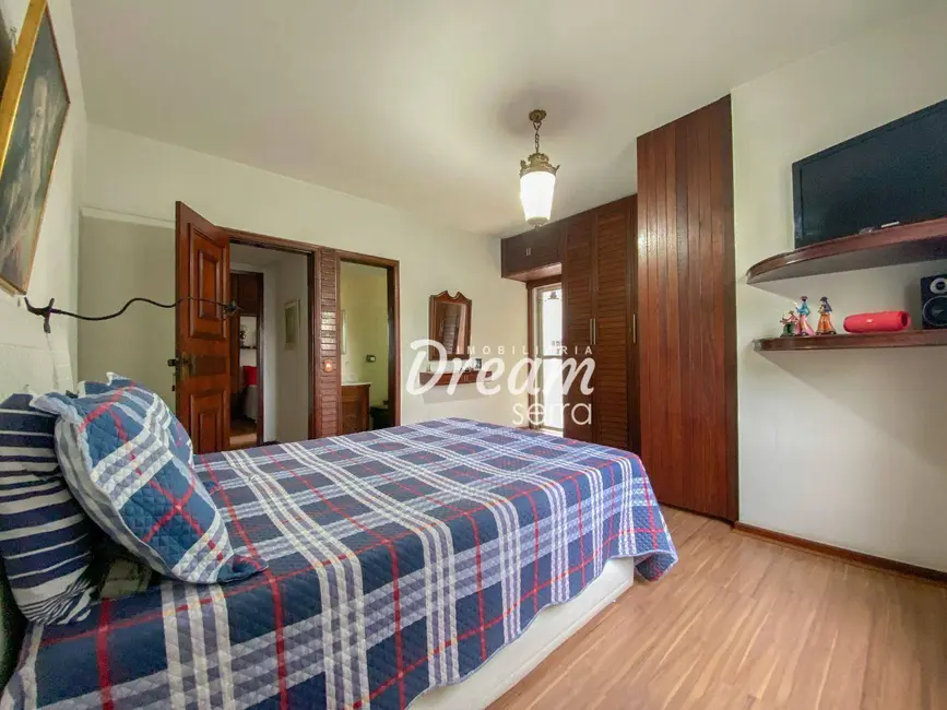 Foto 17 de Apartamento com 3 quartos à venda, 107m2 em Várzea, Teresopolis - RJ
