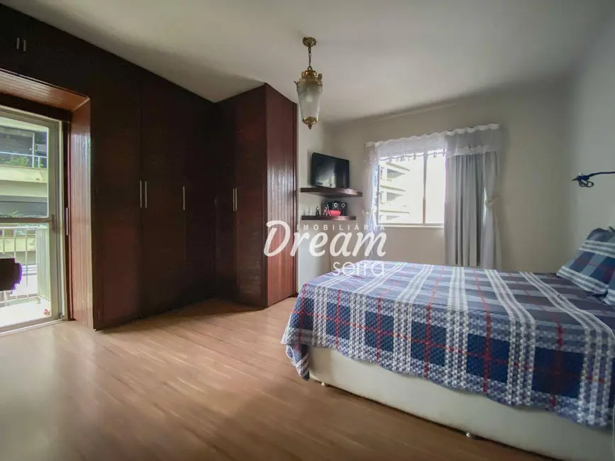 Foto 18 de Apartamento com 3 quartos à venda, 107m2 em Várzea, Teresopolis - RJ
