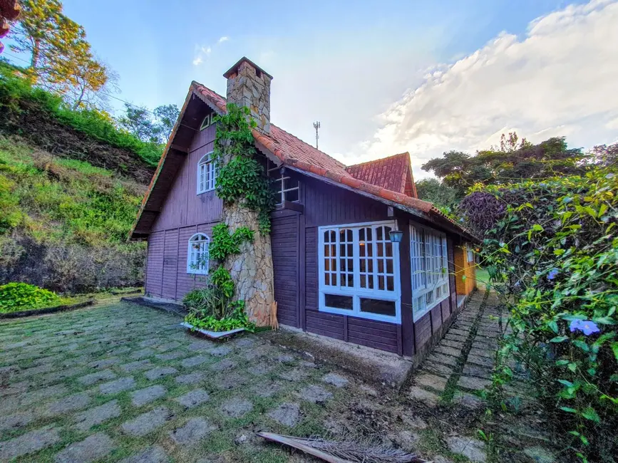 Casa com 7 quartos à venda, 3753m2 em Albuquerque, Teresopolis - RJ - imagem 3 Foto 3 de Casa com 7 quartos à venda, 3753m2 em Albuquerque, Teresopolis - RJ