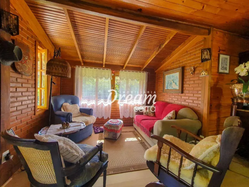 Foto 8 de Casa com 3 quartos à venda, 1375m2 em Albuquerque, Teresopolis - RJ