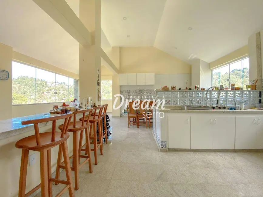 Foto 9 de Casa de Condomínio com 4 quartos à venda, 1568m2 em Albuquerque, Teresopolis - RJ