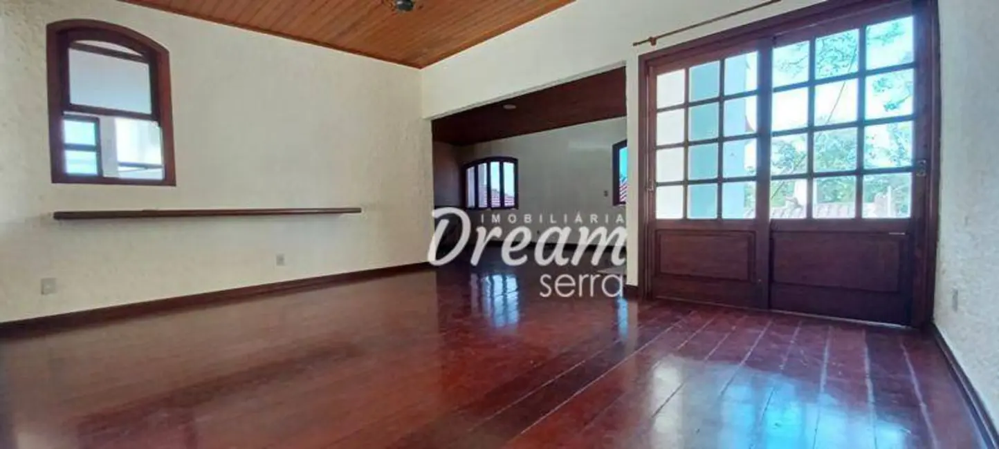Foto 3 de Casa de Condomínio com 3 quartos à venda, 110m2 em Iucas, Teresopolis - RJ