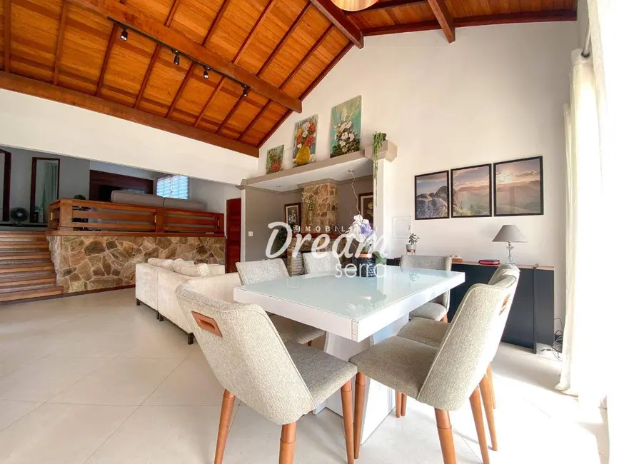 Foto 9 de Casa de Condomínio com 3 quartos à venda, 502m2 em Várzea, Teresopolis - RJ