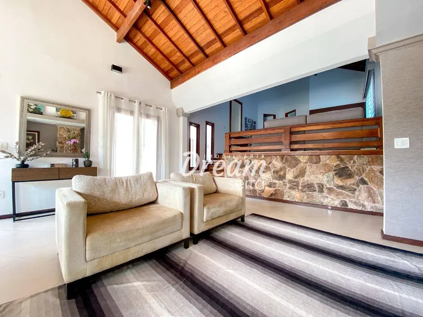 Foto 8 de Casa de Condomínio com 3 quartos à venda, 502m2 em Várzea, Teresopolis - RJ