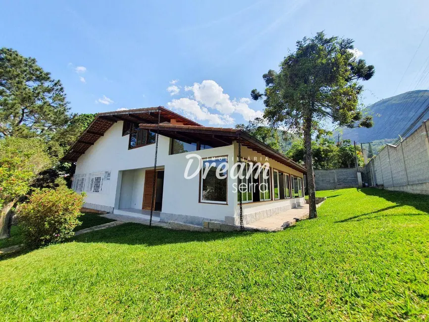 Foto 1 de Casa com 3 quartos à venda, 992m2 em Iucas, Teresopolis - RJ