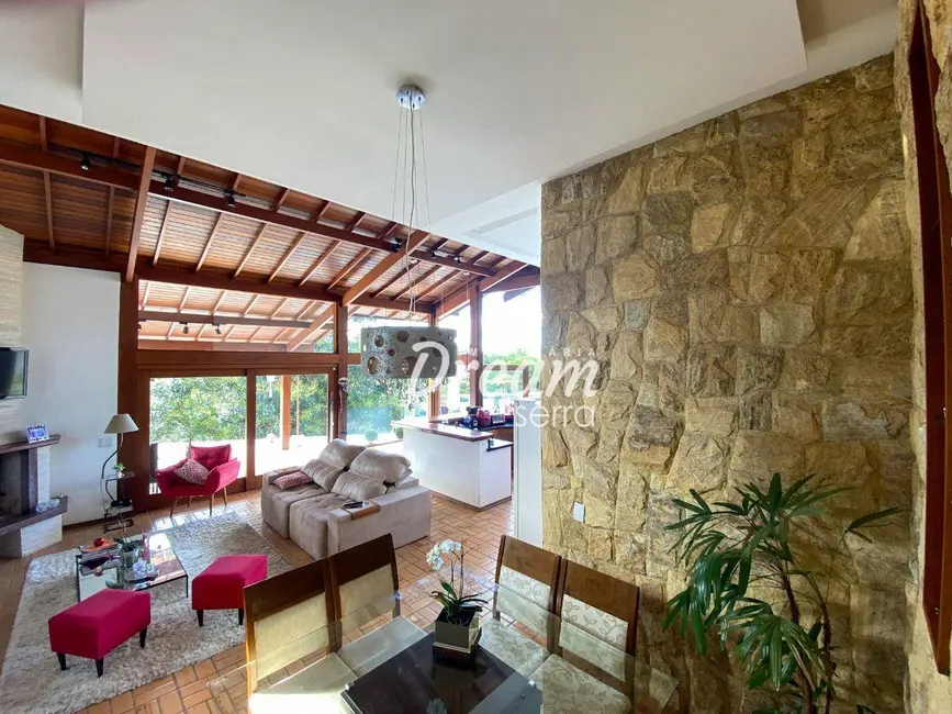 Casa de Condomínio com 4 quartos à venda e para alugar, 4200m2 em Quebra Frascos, Teresopolis - RJ - imagem 5 Foto 5 de Casa de Condomínio com 4 quartos à venda e para alugar, 4200m2 em Quebra Frascos, Teresopolis - RJ