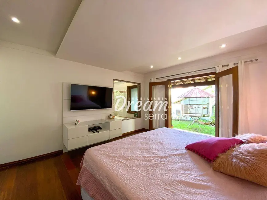 Casa de Condomínio com 4 quartos à venda e para alugar, 4200m2 em Quebra Frascos, Teresopolis - RJ - imagem 8 Foto 8 de Casa de Condomínio com 4 quartos à venda e para alugar, 4200m2 em Quebra Frascos, Teresopolis - RJ