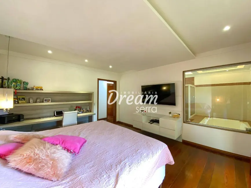 Casa de Condomínio com 4 quartos à venda e para alugar, 4200m2 em Quebra Frascos, Teresopolis - RJ - imagem 9 Foto 9 de Casa de Condomínio com 4 quartos à venda e para alugar, 4200m2 em Quebra Frascos, Teresopolis - RJ
