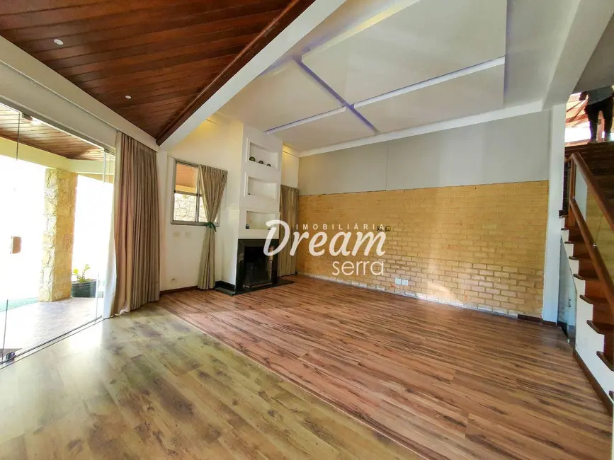 Casa de Condomínio com 5 quartos à venda, 1650m2 em Albuquerque, Teresopolis - RJ - imagem 5 Foto 5 de Casa de Condomínio com 5 quartos à venda, 1650m2 em Albuquerque, Teresopolis - RJ