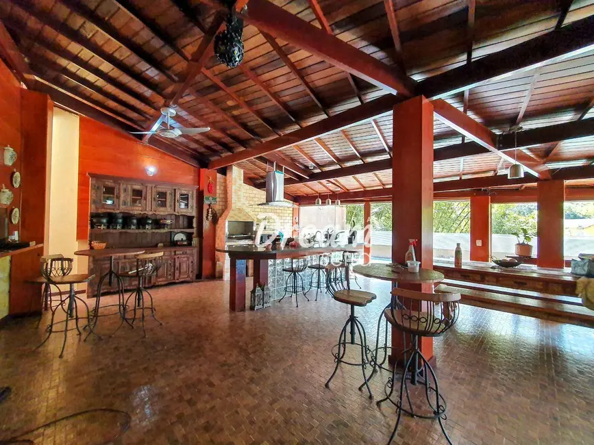 Casa de Condomínio com 5 quartos à venda, 1650m2 em Albuquerque, Teresopolis - RJ - imagem 8 Foto 8 de Casa de Condomínio com 5 quartos à venda, 1650m2 em Albuquerque, Teresopolis - RJ