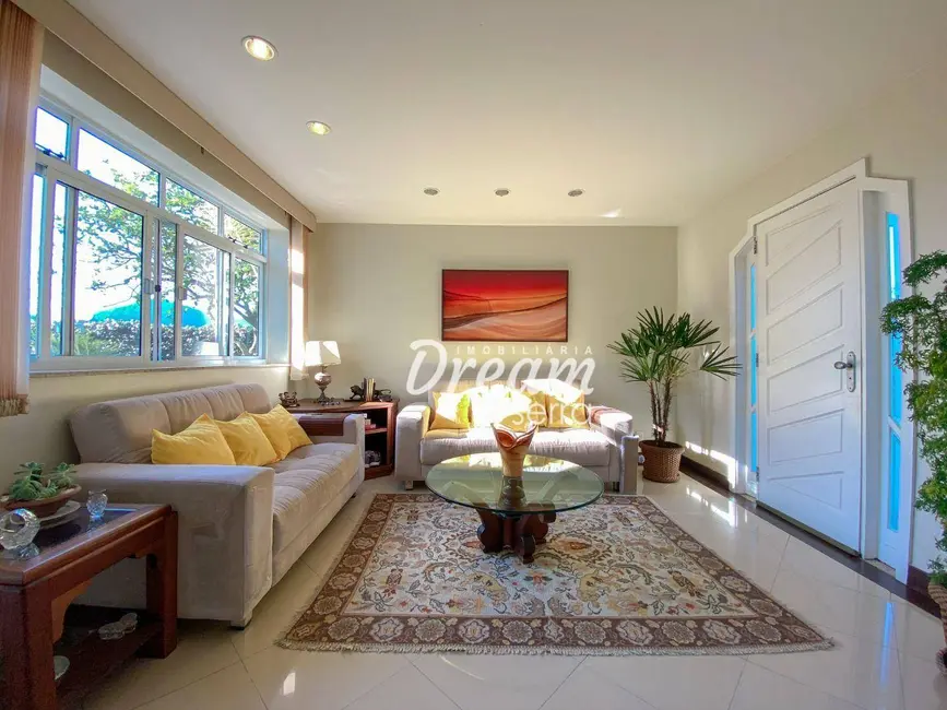 Foto 5 de Casa de Condomínio com 4 quartos à venda, 450m2 em Várzea, Teresopolis - RJ