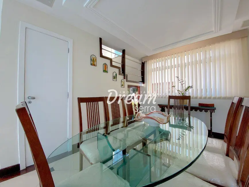 Foto 9 de Casa de Condomínio com 4 quartos à venda, 450m2 em Várzea, Teresopolis - RJ