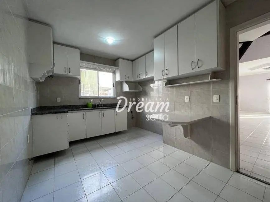 Casa de Condomínio com 4 quartos à venda, 421m2 em Tijuca, Teresopolis - RJ - imagem 6 Foto 6 de Casa de Condomínio com 4 quartos à venda, 421m2 em Tijuca, Teresopolis - RJ