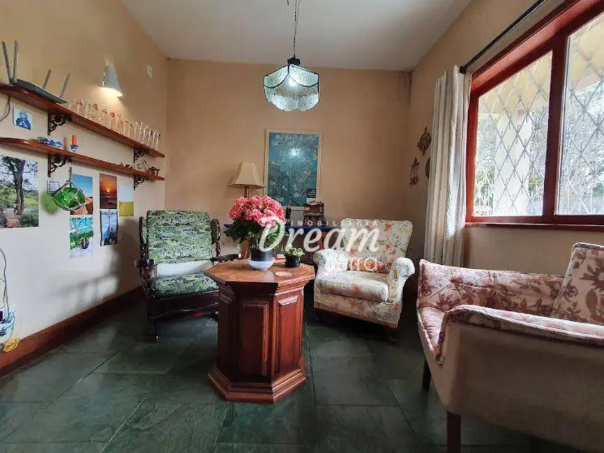 Casa com 2 quartos à venda, 134m2 em Tijuca, Teresopolis - RJ - imagem 8 Foto 8 de Casa com 2 quartos à venda, 134m2 em Tijuca, Teresopolis - RJ