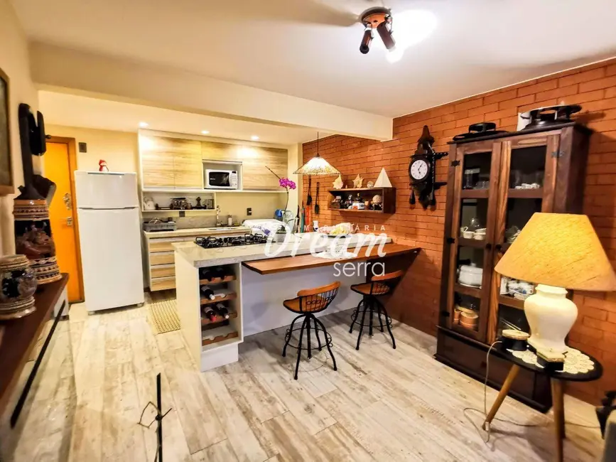 Foto 1 de Apartamento com 1 quarto à venda, 43m2 em Golfe, Teresopolis - RJ