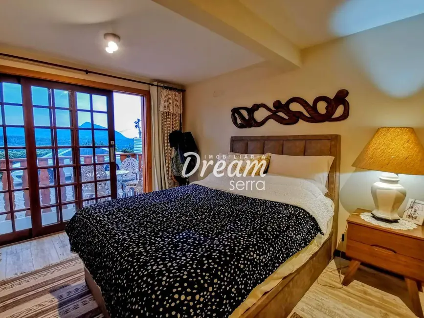 Foto 2 de Apartamento com 1 quarto à venda, 43m2 em Golfe, Teresopolis - RJ
