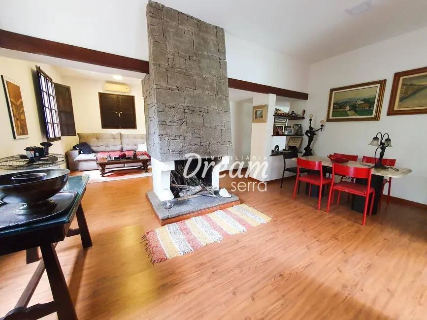 Sítio / Rancho com 6 quartos à venda, 6000m2 em Jardim Salaco, Teresopolis - RJ - imagem 9 Foto 9 de Sítio / Rancho com 6 quartos à venda, 6000m2 em Jardim Salaco, Teresopolis - RJ