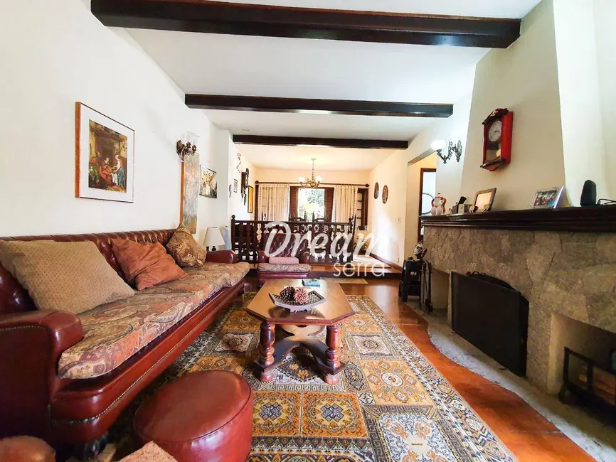 Casa de Condomínio com 4 quartos à venda, 5481m2 em Alto, Teresopolis - RJ - imagem 8 Foto 8 de Casa de Condomínio com 4 quartos à venda, 5481m2 em Alto, Teresopolis - RJ