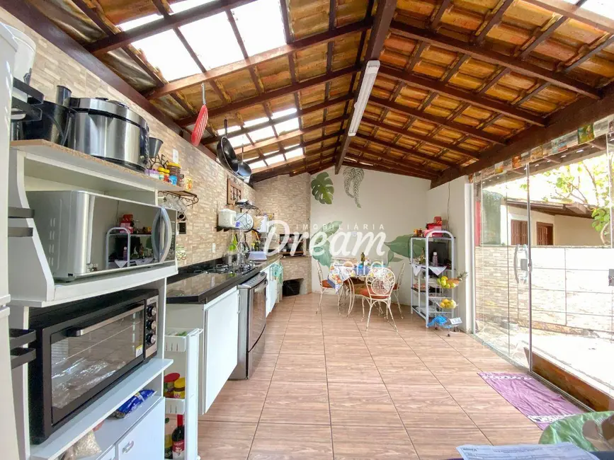 Foto 5 de Casa de Condomínio com 4 quartos à venda, 81m2 em Pimenteiras, Teresopolis - RJ