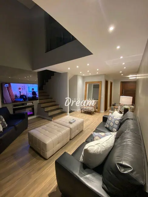 Casa de Condomínio com 4 quartos à venda, 285m2 em Vargem Grande, Teresopolis - RJ - imagem 6 Foto 6 de Casa de Condomínio com 4 quartos à venda, 285m2 em Vargem Grande, Teresopolis - RJ