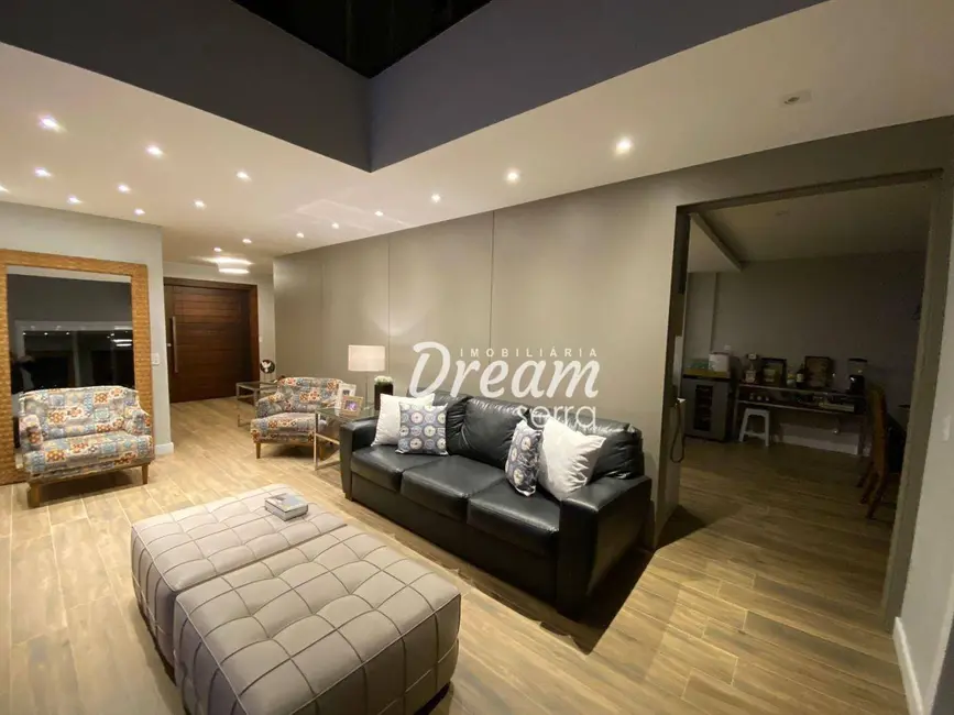 Foto 1 de Casa de Condomínio com 4 quartos à venda, 285m2 em Vargem Grande, Teresopolis - RJ