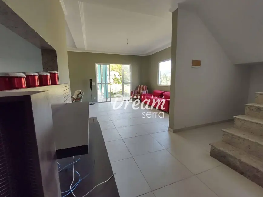 Foto 9 de Casa de Condomínio com 3 quartos à venda, 350m2 em Vargem Grande, Teresopolis - RJ