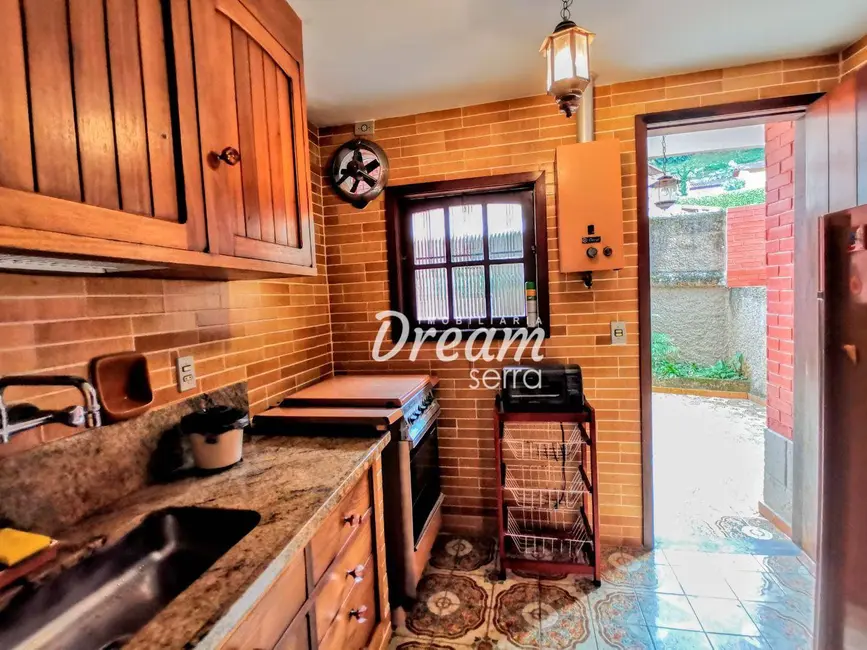 Foto 6 de Casa de Condomínio com 3 quartos à venda, 1488m2 em Cascata dos Amores, Teresopolis - RJ