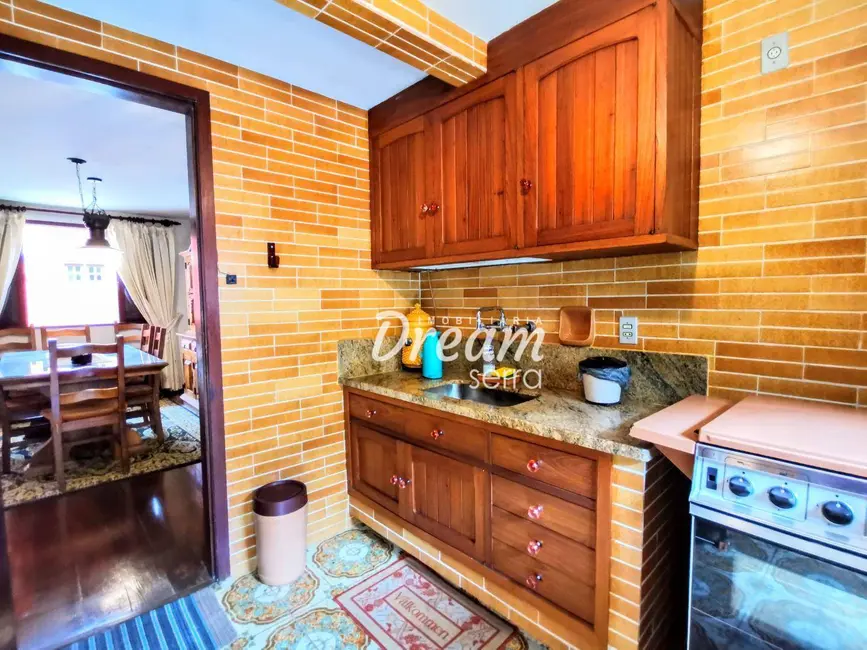 Foto 7 de Casa de Condomínio com 3 quartos à venda, 1488m2 em Cascata dos Amores, Teresopolis - RJ