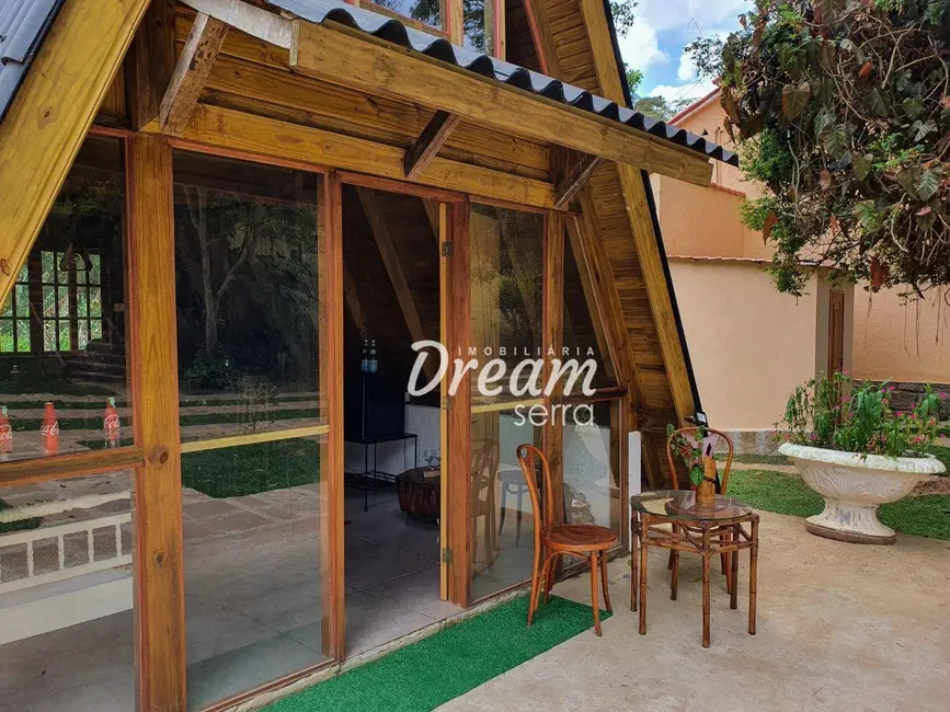 Casa com 2 quartos à venda, 400m2 em Jardim Salaco, Teresopolis - RJ - imagem 3 Foto 3 de Casa com 2 quartos à venda, 400m2 em Jardim Salaco, Teresopolis - RJ