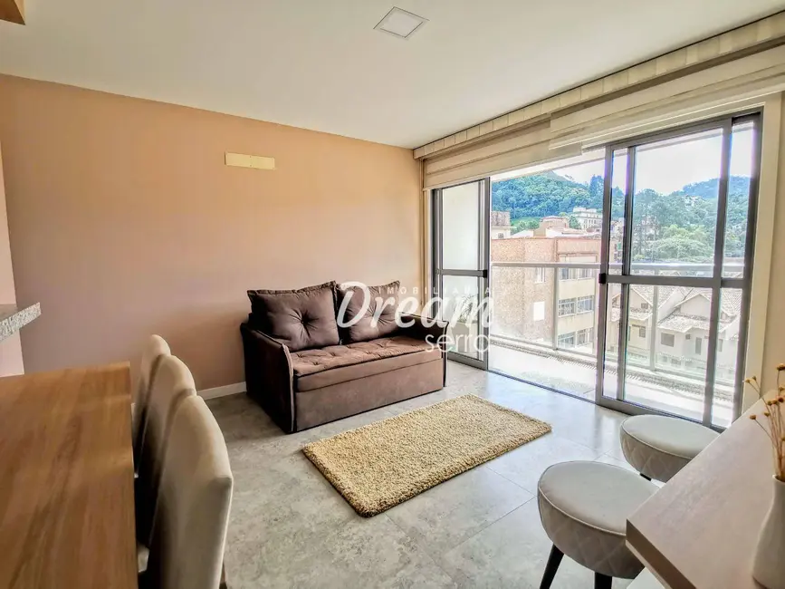 Foto 2 de Apartamento com 1 quarto à venda, 1733m2 em Nossa Senhora de Fátima, Teresopolis - RJ