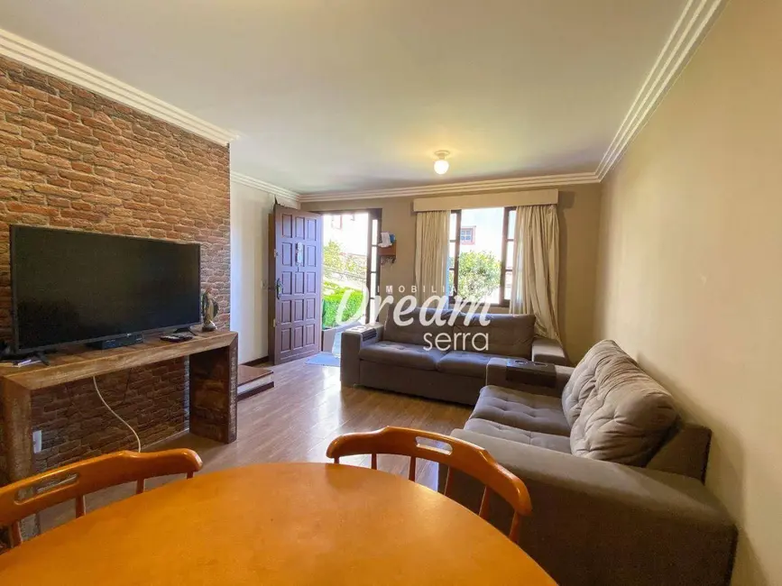 Casa de Condomínio com 3 quartos à venda, 88m2 em Tijuca, Teresopolis - RJ - imagem 6 Foto 6 de Casa de Condomínio com 3 quartos à venda, 88m2 em Tijuca, Teresopolis - RJ