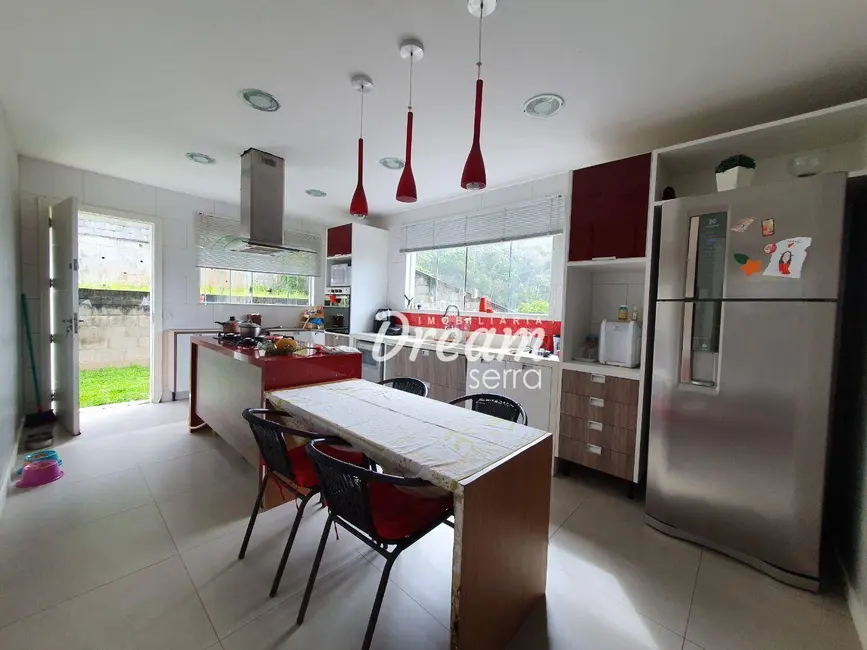 Foto 8 de Casa de Condomínio com 3 quartos à venda, 400m2 em Tijuca, Teresopolis - RJ